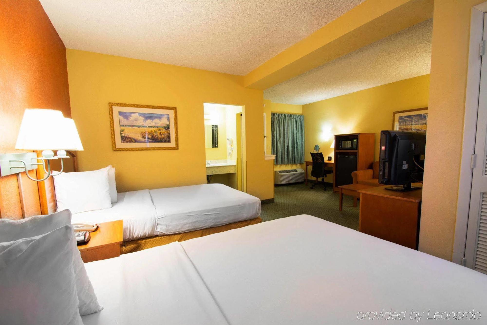 Boca Suites Deerfield Beach; Surestay Collection By BW Exterior photo