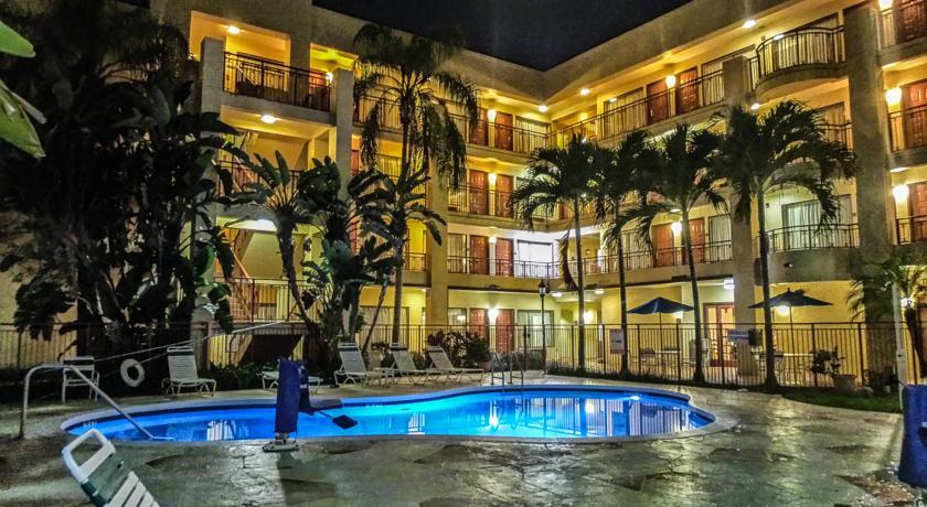 Boca Suites Deerfield Beach; Surestay Collection By BW Exterior photo