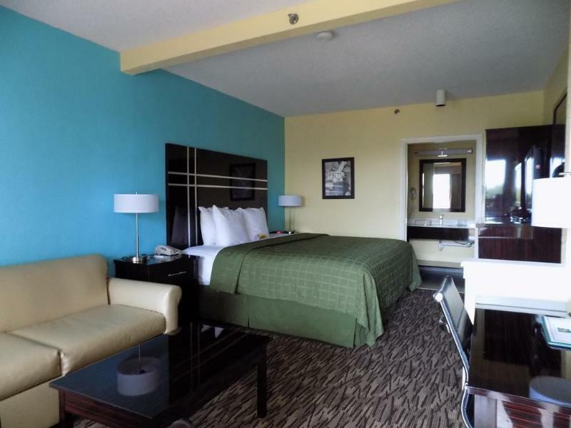 Boca Suites Deerfield Beach; Surestay Collection By BW Exterior photo