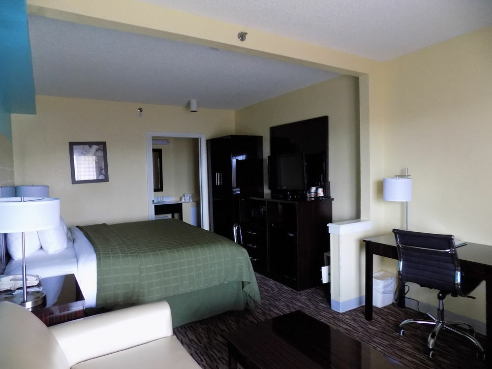 Boca Suites Deerfield Beach; Surestay Collection By BW Exterior photo